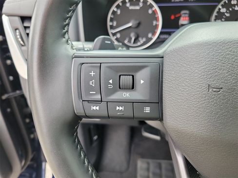 Used 2025 Nissan Rogue SV image 19