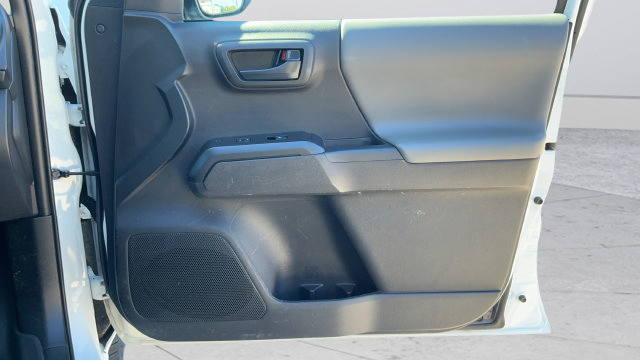 Used 2022 Toyota Tacoma SR RWD image 22