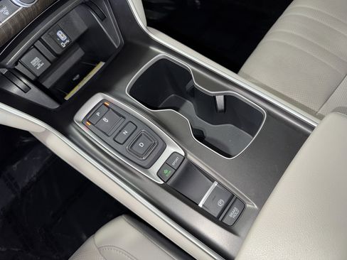 Used 2019 Honda Accord Touring image 27