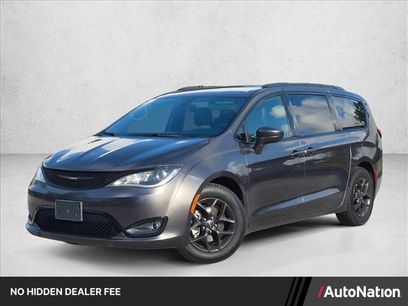 Used 2018 Chrysler Pacifica Touring-L Plus