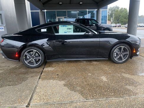 New 2025 Ford Mustang EcoBoost image 8