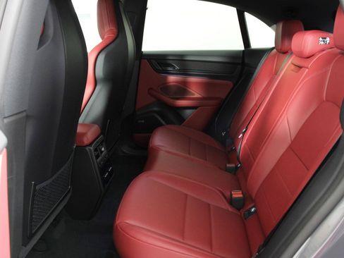 New 2026 Porsche Macan GTS Electric image 18