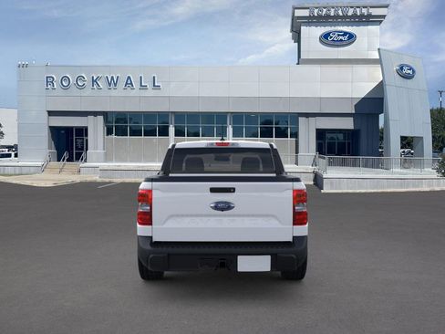 New 2024 Ford Maverick XL image 5