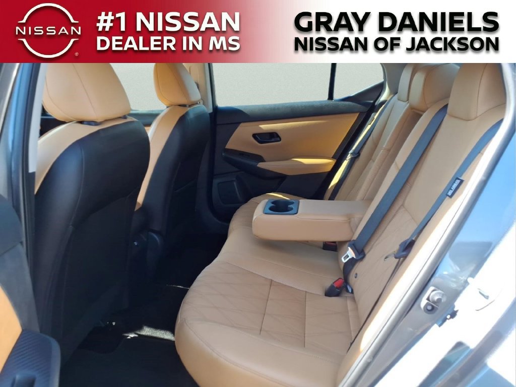 Used 2024 Nissan Sentra SV w/ SV Premium Package FWD image 25