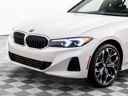 Used 2026 BMW 330i xDrive Sedan w/ Convenience Package AWD/4WD image 32