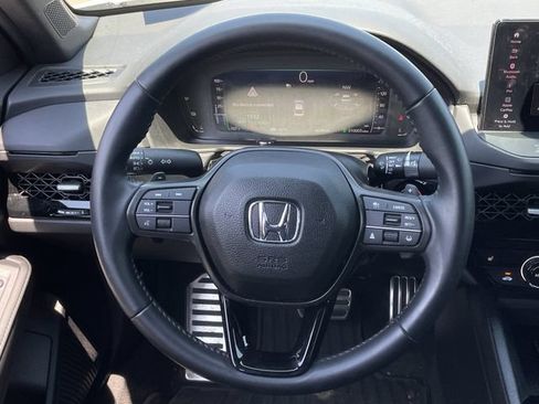 Used 2025 Honda Accord Sport image 12