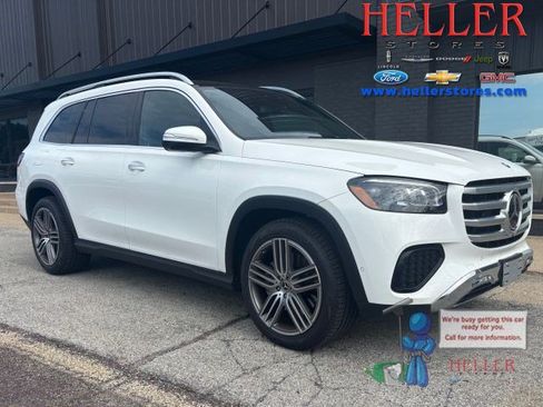 Used 2026 Mercedes-Benz GLS 450 4MATIC image 1