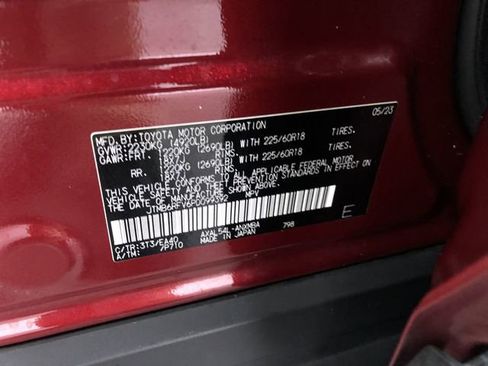 Used 2023 Toyota RAV4 XLE Premium image 31