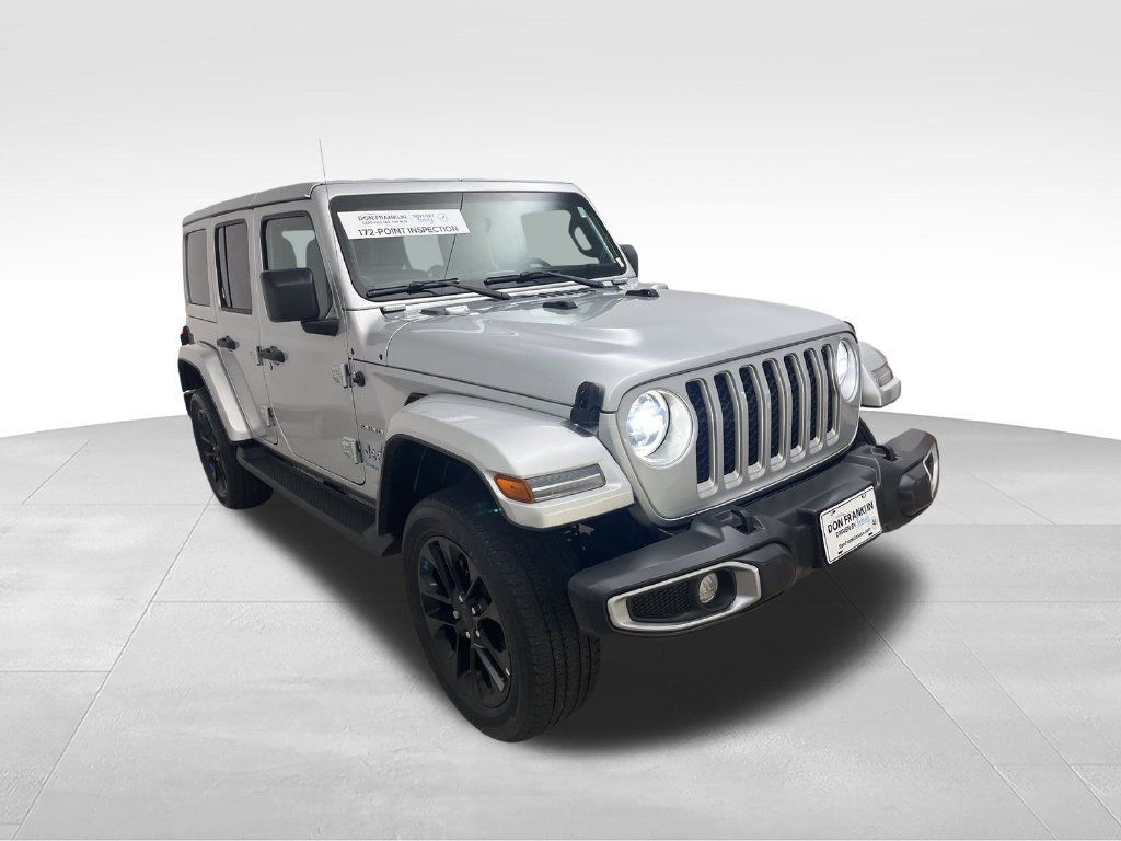 Used 2023 Jeep Wrangler Unlimited Sahara w/ Cold Weather Group AWD/4WD image 7