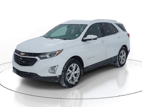 Used 2019 Chevrolet Equinox LT image 2