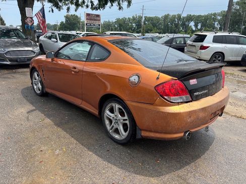 Used 2006 Hyundai Tiburon SE image 6