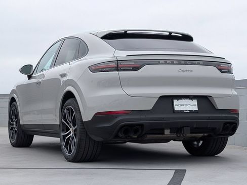 Certified 2023 Porsche Cayenne Platinum Edition AWD/4WD image 3