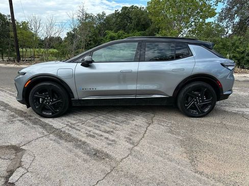 New 2025 Chevrolet Equinox EV RS w/ Convenience Package II image 3