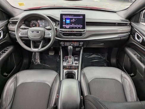 Used 2024 Jeep Compass Trailhawk AWD/4WD image 14