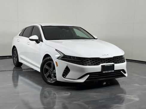 Used 2022 Kia K5 LX FWD image 2