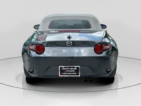 Used 2020 MAZDA MX-5 Miata Grand Touring RWD image 6