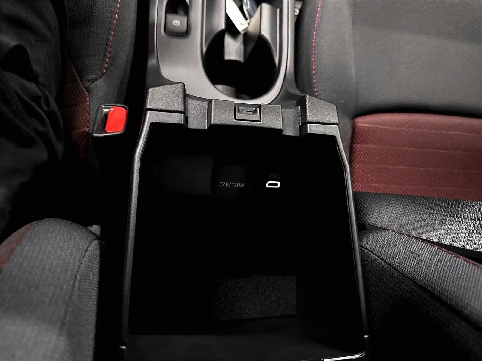 Used 2026 Toyota Corolla SE FWD image 34