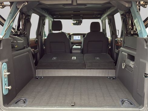 Used 2022 Ford Bronco Outer Banks AWD/4WD image 9