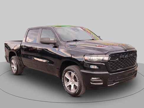 Used 2025 RAM 1500 Tradesman AWD/4WD image 1