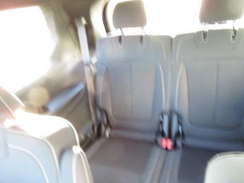 Used 2024 Jeep Grand Cherokee L Laredo image 12