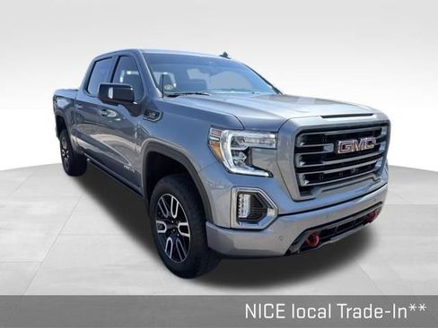 Used 2021 GMC Sierra 1500 AT4 w/ Technology Package AWD/4WD image 3