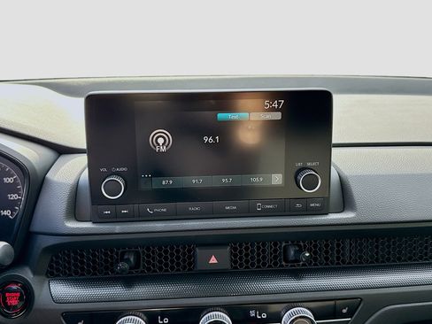 Used 2024 Honda CR-V EX image 10