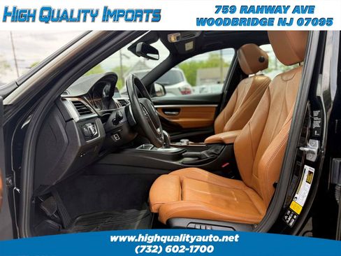Used 2018 BMW 330i xDrive Wagon AWD/4WD image 13