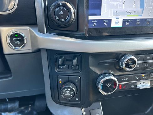 Certified 2022 Ford F150 XLT w/ Equipment Group 302A High image 31