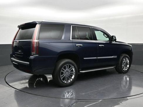 Used 2020 Cadillac Escalade 2WD image 5