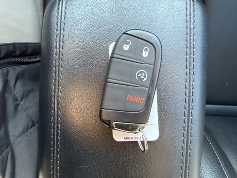 Used 2024 Jeep Compass Limited image 23