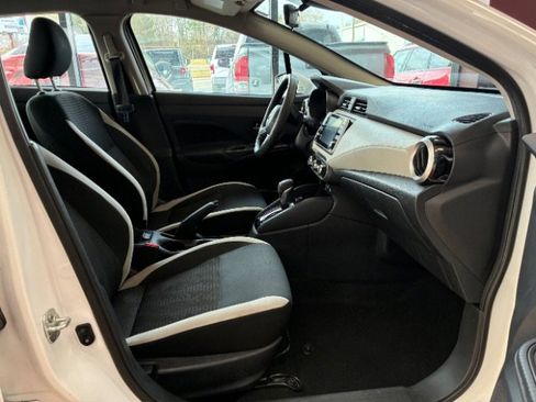 Used 2021 Nissan Versa SV image 26