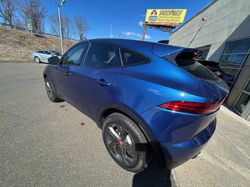 Certified 2021 Jaguar E-PACE SE image 3