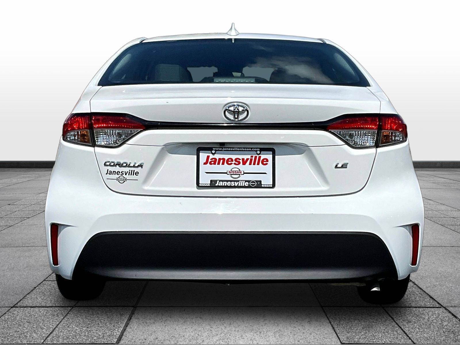 Used 2024 Toyota Corolla LE FWD image 6