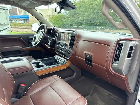 Used 2014 Chevrolet Silverado 1500 High Country w/ High Country Premium Package AWD/4WD image 34