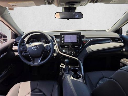 Used 2024 Toyota Camry SE FWD image 16