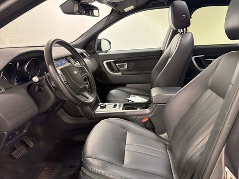 Used 2019 Land Rover Discovery Sport image 11