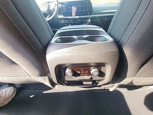 New 2026 Chevrolet Traverse LT w/ Driver Confidence Package image 29