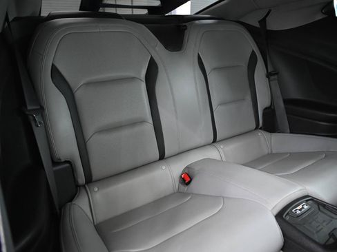 Used 2018 Chevrolet Camaro SS RWD image 38