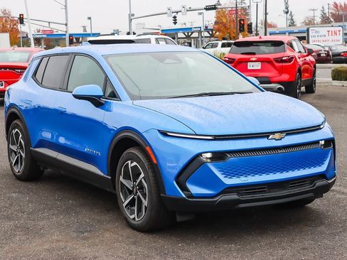 New 2026 Chevrolet Equinox EV LT image 5