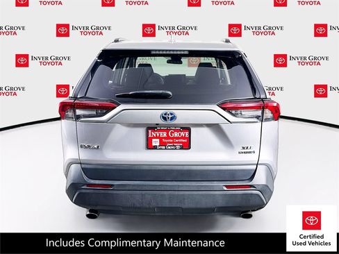 Certified 2022 Toyota RAV4 XLE w/ Convenience Package AWD/4WD image 6