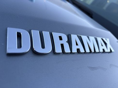 Used 2024 Chevrolet Silverado 1500 High Country image 11