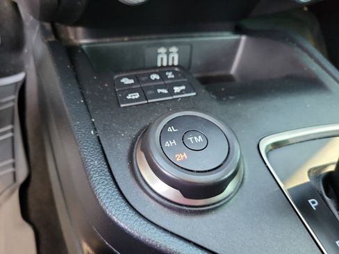 Used 2021 Ford Ranger Lariat w/ Tremor Off-Road Package image 27