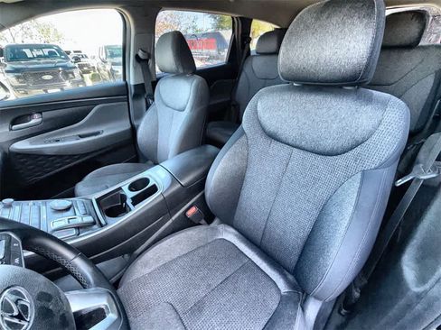 Used 2023 Hyundai Santa Fe SEL image 9