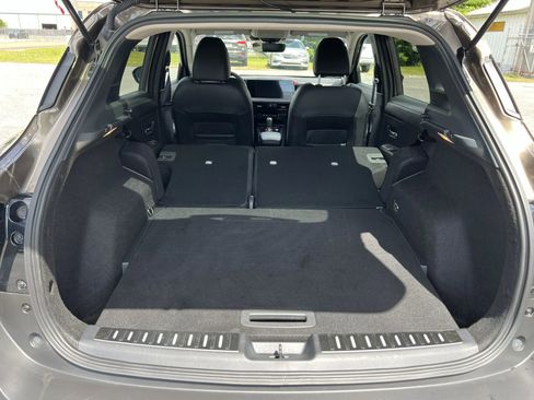 Used 2025 Nissan Kicks SR w/ Illumination Package image 29