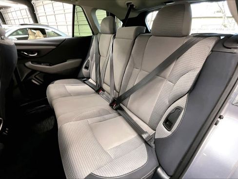 Used 2022 Subaru Outback Premium image 28