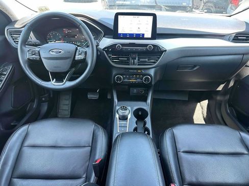 Used 2022 Ford Escape SEL AWD/4WD image 11