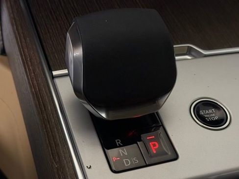 New 2026 Land Rover Range Rover SE image 33