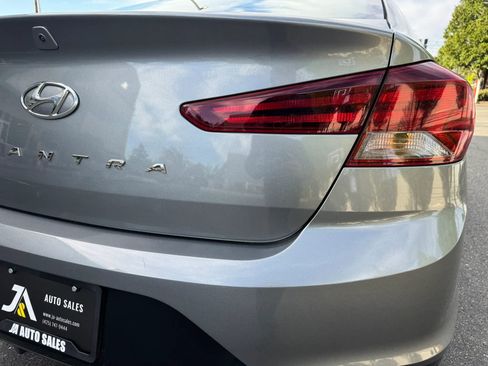 Used 2019 Hyundai Elantra SEL FWD image 16