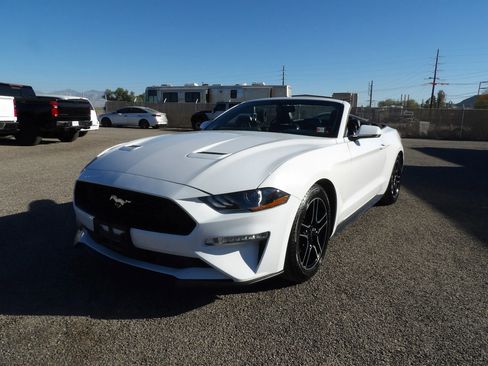 Used 2020 Ford Mustang Premium image 8