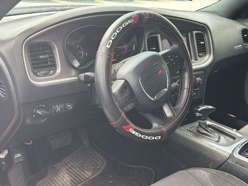 Used 2019 Dodge Charger SXT w/ Blacktop Package RWD image 12
